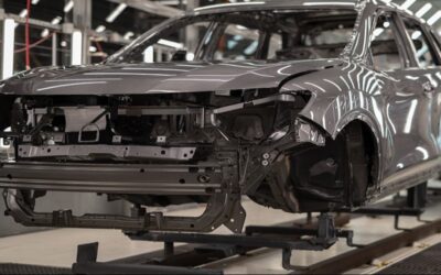 Otomotiv devi rakip aracı parçalayınca buldukları şoke etti: 'Duygulandık' açıklaması geldi