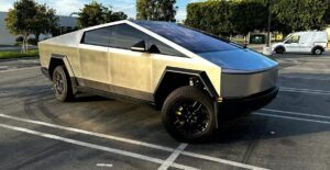 Tesla Cybertruck'ın ikinci el fiyatı şaşırttı