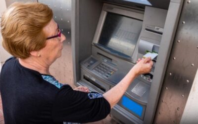 Bankalar kesenin ağzını açtı: Emekli promosyon tutarını arttıran arttırana