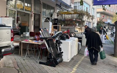 Borçlular satıyor, memurlar alıyor