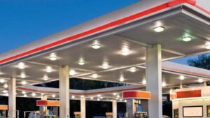 Dünyaca ünlü petrol devinden Lukoil çatırdaması: CEO'su istifa etti