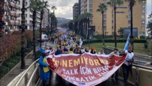 Emekçiden meydanda genel grev çağrısı