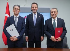Türkiye, ABD'li Mercuria'dan 20 yıl doğalgaz almak için sözleşme imzaladı