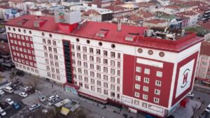 Türkiye'nin tartışmalı hastanesi sessiz sedasız satıldı