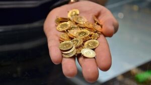 Altın sahiplerine kötü haber ünlü ekonomistten geldi