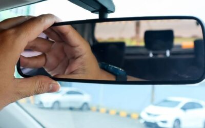 Arabalarda hayat kurtaran gizli özellik: Dikiz aynasının altında ama çoğu kişi bilmiyor