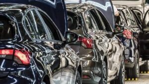 Türkiye'den çekilen otomotiv devi karar değiştirdi: 3 markayla birden gelecek