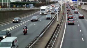 Araçlardan yol vergisi alacaklar! 1 Ocak'ta yürürlüğe girecek