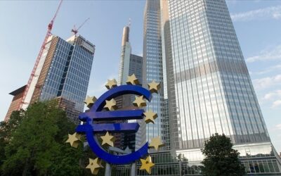 Avrupa Merkez Bankası beklentiyi değiştirmedi! Faizi sabit tuttu!