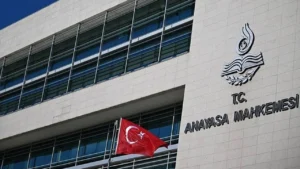 AYM’den Birleşik Kamu-İş başvurusuna ret: Toplu sözleşmeye katılmamak sendikal hak ihlali sayılmadı