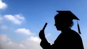 Türkiye’de beyin göçü araştırması açıklandı: Mezunlar hangi ülkeleri tercih ediyor?