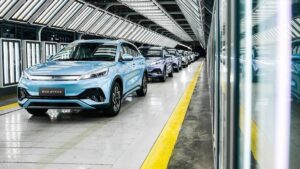 Otomotiv devi 115 bin aracını apar topar geri çağrıldı