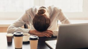 İnsanlar 10-20 yıl içinde günde sadece 3-4 saat çalışacak