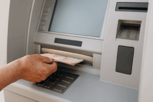 Ünlü banka emekli promosyonunu 32 bin liraya çıkardı