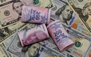 Enflasyon rakamları öncesi dolar/TL rekor kırdı!