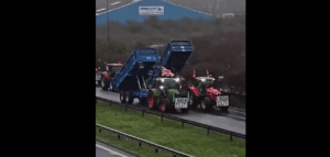 İngiltere'de çiftçiler hükümete karşı eyleme geçti