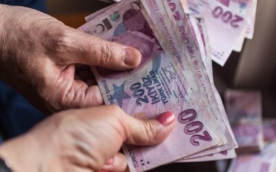 Emekli zam bekliyor, iktidar borç veriyor