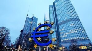 Euro Bölgesi'nde imalat sanayi PMI ekimde arttı