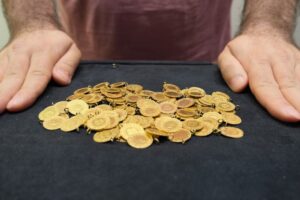 Kapalı Çarşı'da makas 100 lirayı buldu! Gram altın zirveden geriledi