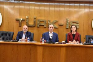 İktidara yakın TÜRK-İŞ ve HAK-İŞ Asgari Ücret Tespit Komisyonu'na katılmayacağını açıkladı
