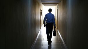 Yapay zeka öğrenemeyen 11 bin kişi işten çıkarıldı