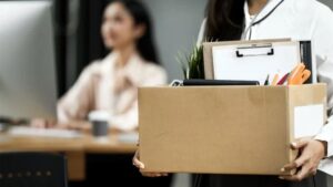 Dev şirket duyurdu! 13 bin kişiyi işten çıkaracaklar