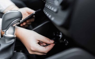 Aracınızdaki asıl tehlike USB'de değil, 12 voltluk prizlerde!