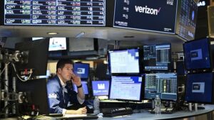 Küresel piyasalar hükümetin açılacağı iyimserliğiyle yükseldi