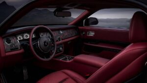 Dünyanın en pahalı arabası oldu: İki süper yat fiyatına araç