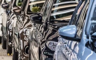 Ekimde otomotiv hisseleri hem küresel hem de yurt içinde karışık seyretti