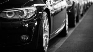 BMW, Opel ve Mercedes'i solladı: Otomotiv pazarında liderliği kaptı