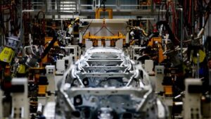 Otomotiv sektörü alarm veriyor: Yüzlerce kişi işten çıkarılacak!