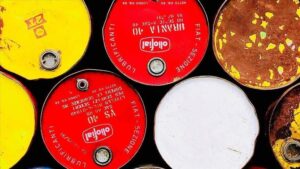 Uluslararası Enerji Ajansı küresel petrol talebi tahminini düşürdü