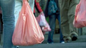 Plastik poşette yüzde 100 zam kararına vatandaştan tepki: Zamma alıştık zaten