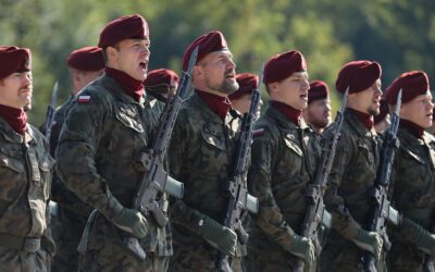 Polonya Seferberlik İlan Etti, 400 Bin Kişiyi Asker Olarak Eğitecek