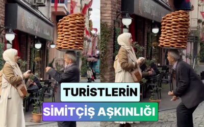 İstanbul&apos;da İki Turist Kafasında Onlarca Simit Taşıyan Amcanın Dengesi Karşısında Şaşkınlığını Gizleyemedi