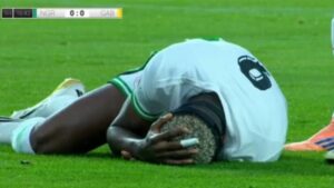 Galatasaray&apos;da Yürekler Yine Ağıza Geldi: Victor Osimhen, Milli Takımda Sakatlandı