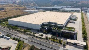 Dev otomotiv fabrikasında üretim salı günü itibarıyla tamamen durdu