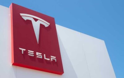 Tesla'ya bir iyi bir kötü haber! Hem zirveye çıktı hem geride kaldı