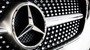 Mercedes, Tesla'ya özendi: Yatırım için harekete geçti