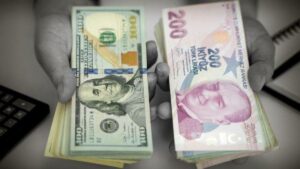 Dolar/TL sabahı rekorla açtı