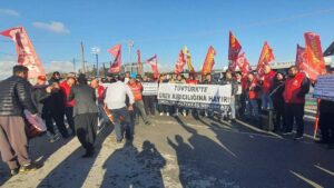 DİSK Nakliyat-İş'ten TÜVTÜRK’te grev: Organize grev kırıcılığı yapılıyor