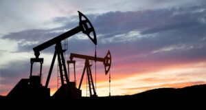 ABD'de hükümet kapandı: Petrolde yön şaştı