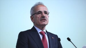 Bakan Uraloğlu: İstanbul Havalimanı 7 yaşında Avrupa’nın en yoğun havalimanı ünvanını koruyor