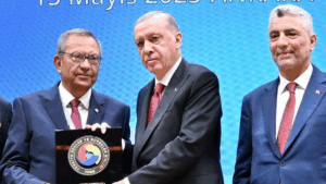 Ekonominin bir ağır topu daha isyan bayrağını çekti