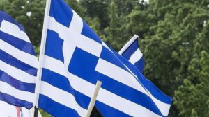 Komşu kesenin ağzını açtı: 1.4 milyon kişiye 250 Euro yardım yapacak